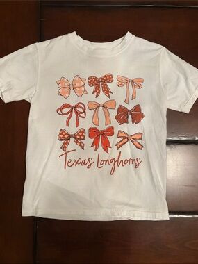 Girls White Texas Longhorns Bow Graphic Tee